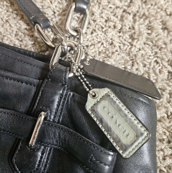 Coach Chelsea Leather Jayden Carryall - Picture 7 of 7